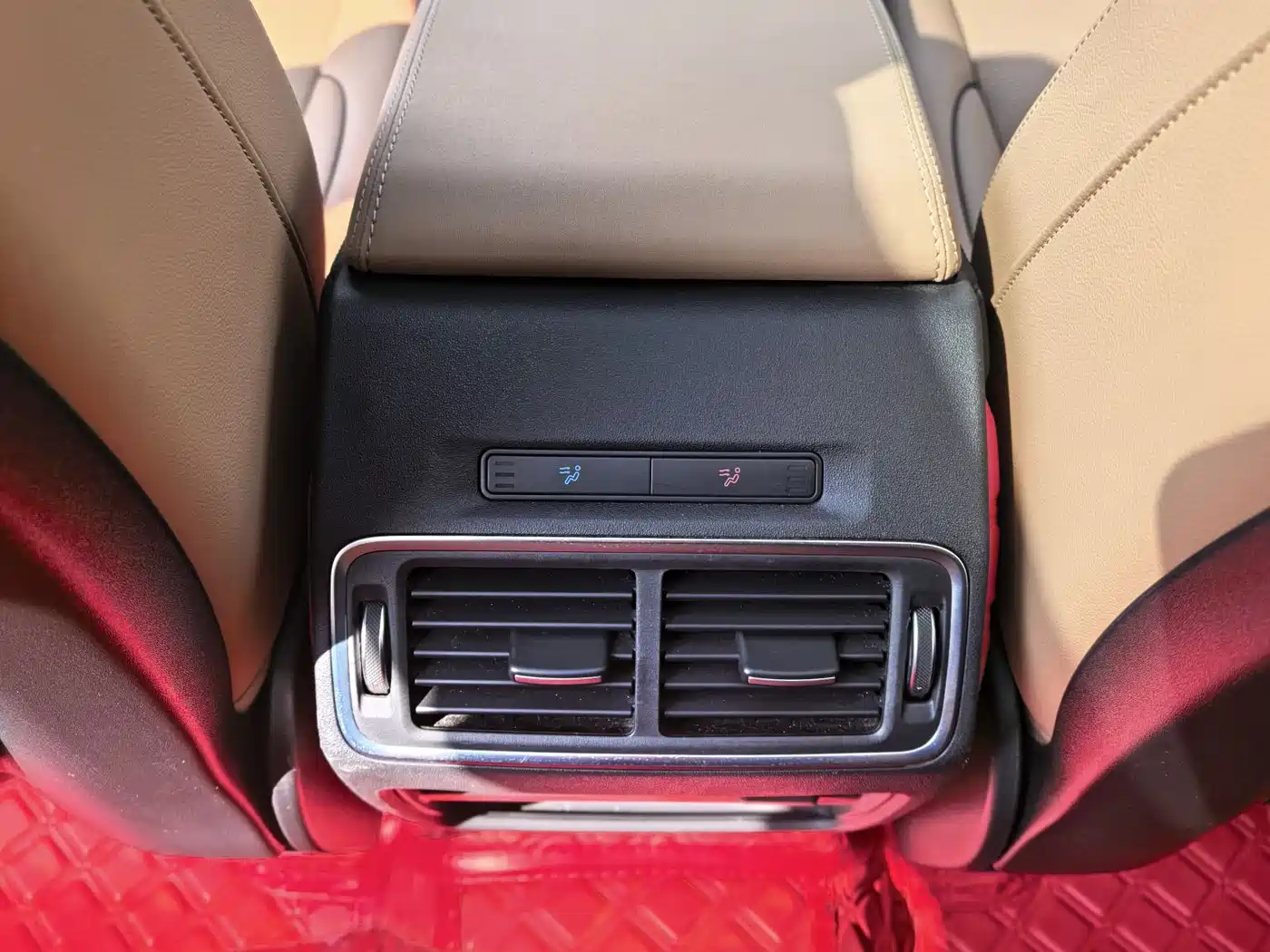 LAND ROVER DISCOVER SPORTS