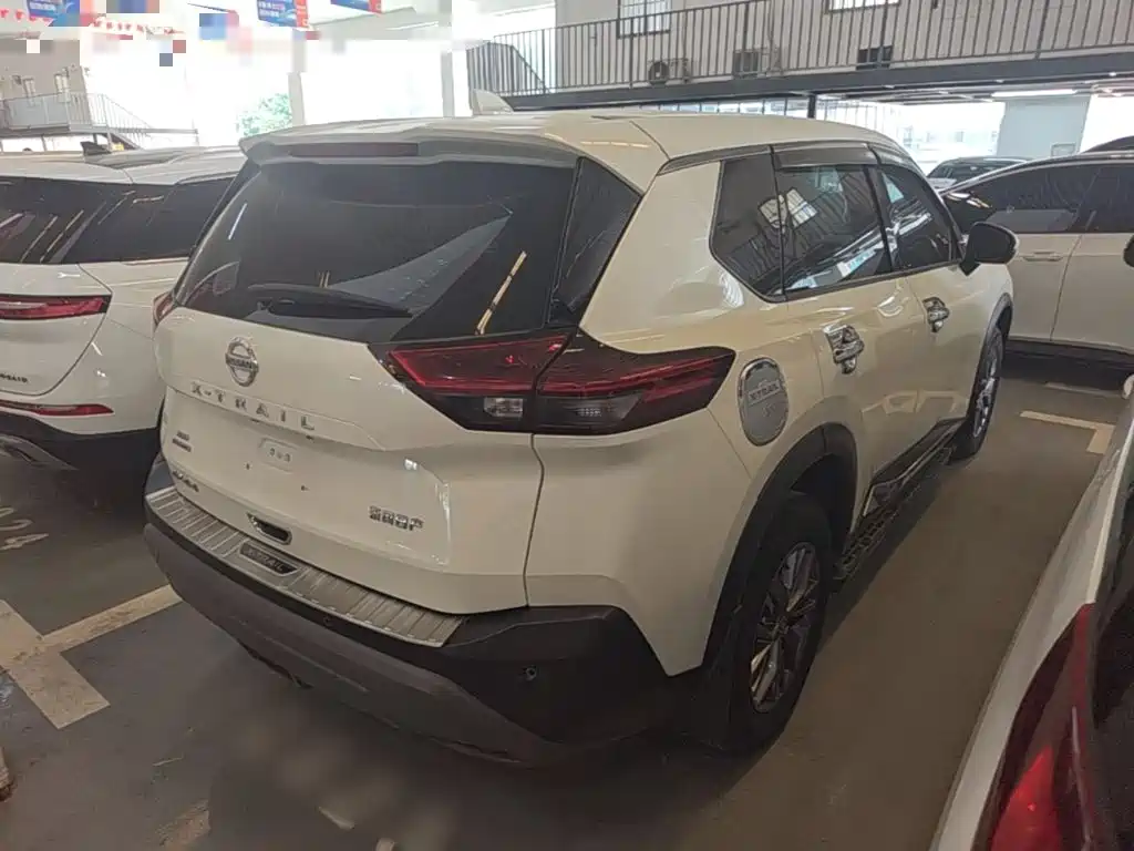 Фото 7 - Nissan X-Trail