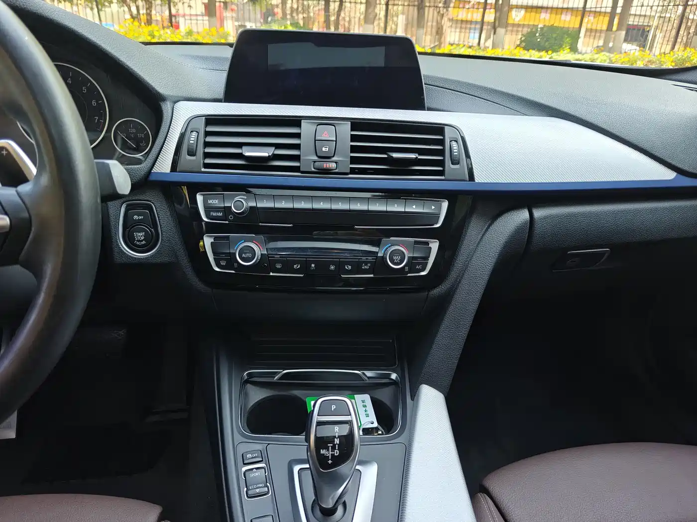 BMW 3 Series 2019 320i M Sport Package фото 10