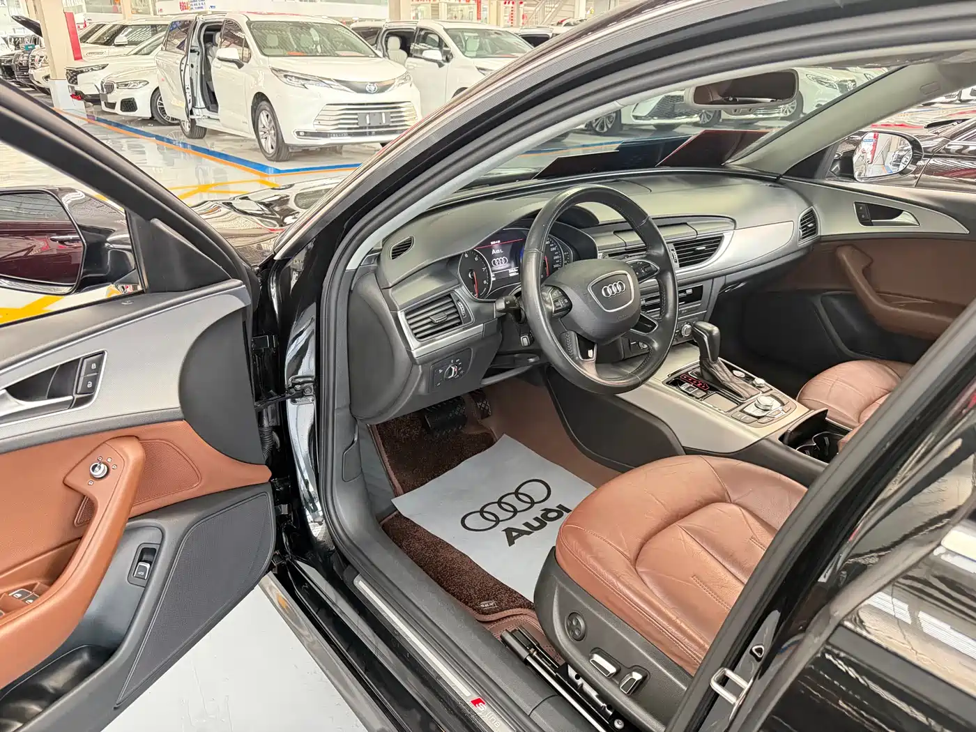 Audi A6L 2018 30th Anniversary 35 TFSI Fashion фото 4