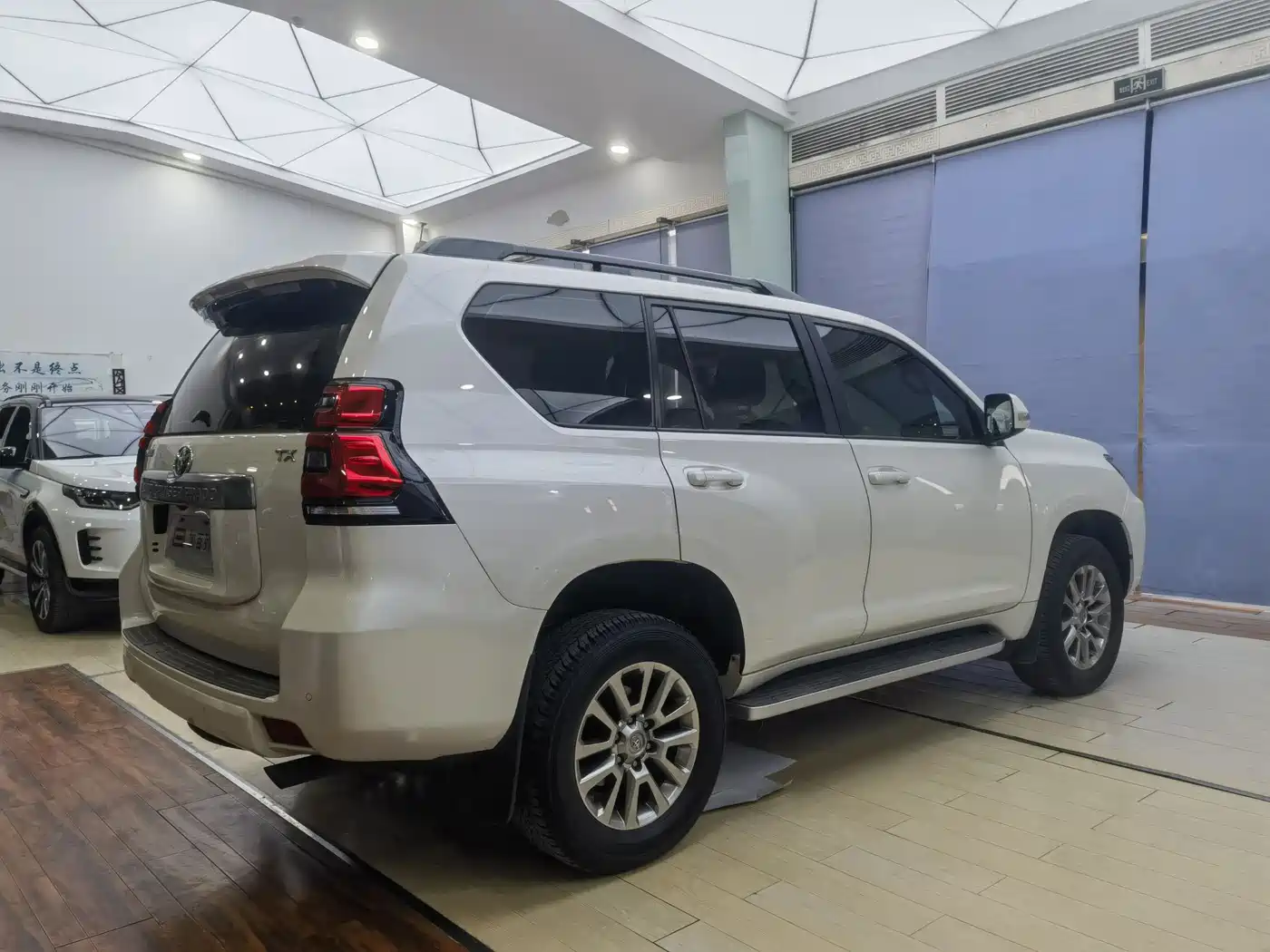 Фото 15 - Toyota Prado