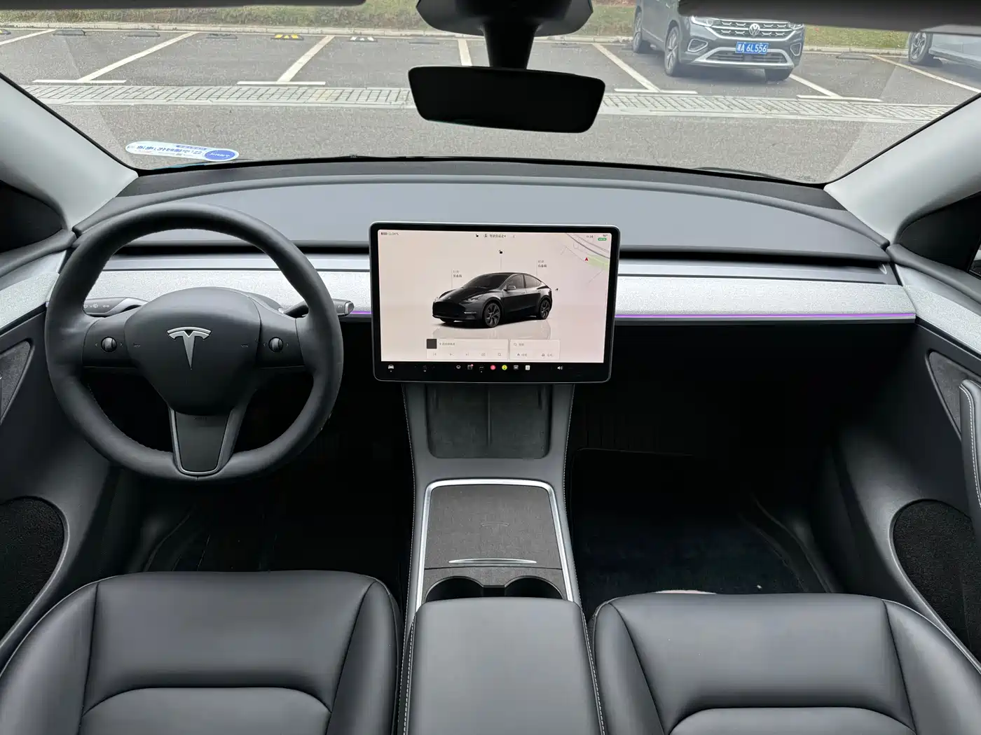 TESLA MODEL Y