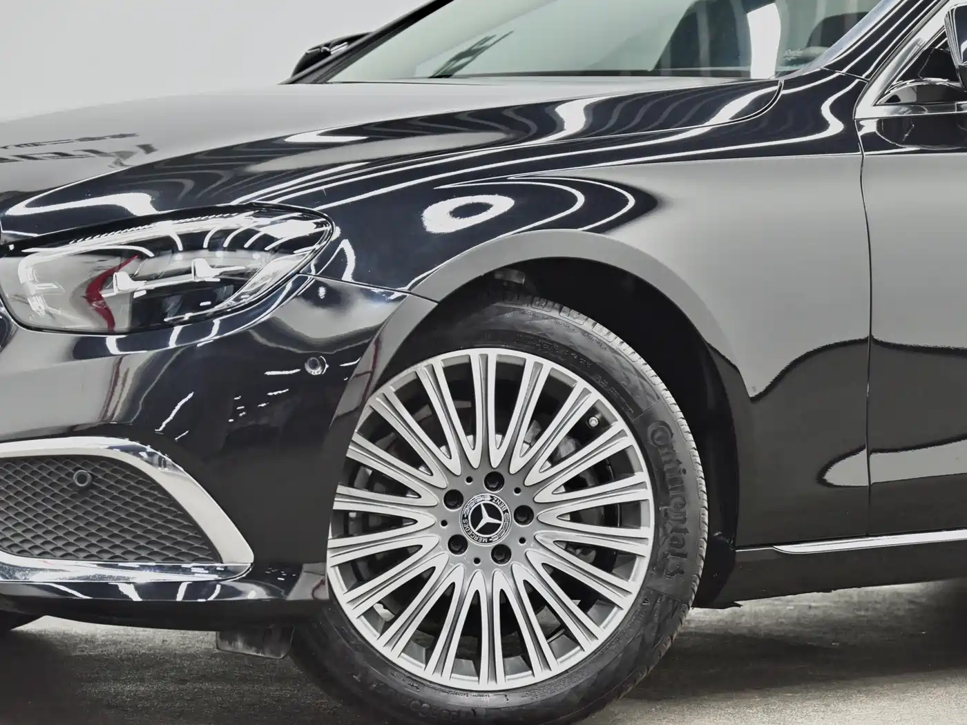 Mercedes-Benz E-Class 2022 Facelift E 300 L Luxury Style фото 30