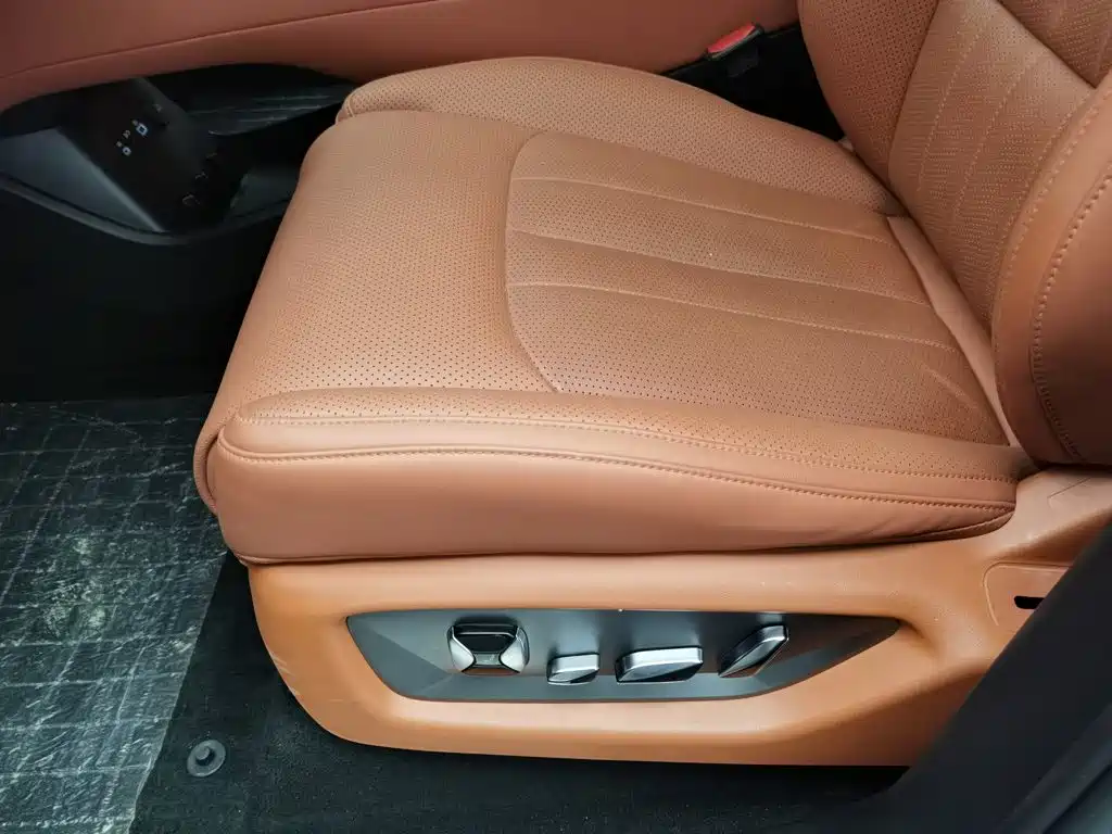 BYD Tang L 2025 2025 DM 175KM Drone Player Edition
