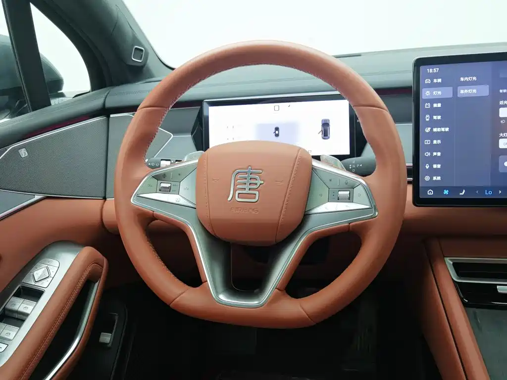 BYD Tang L 2025 2025 DM 175KM Drone Player Edition