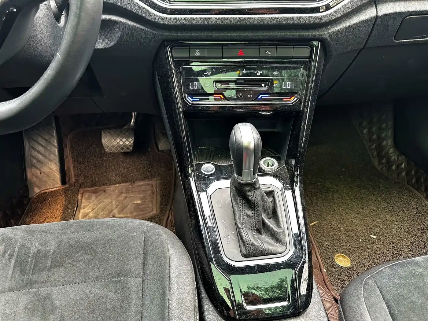 Volkswagen T-ROC 2020 280TSI DSG 2WD Luxury фото 17