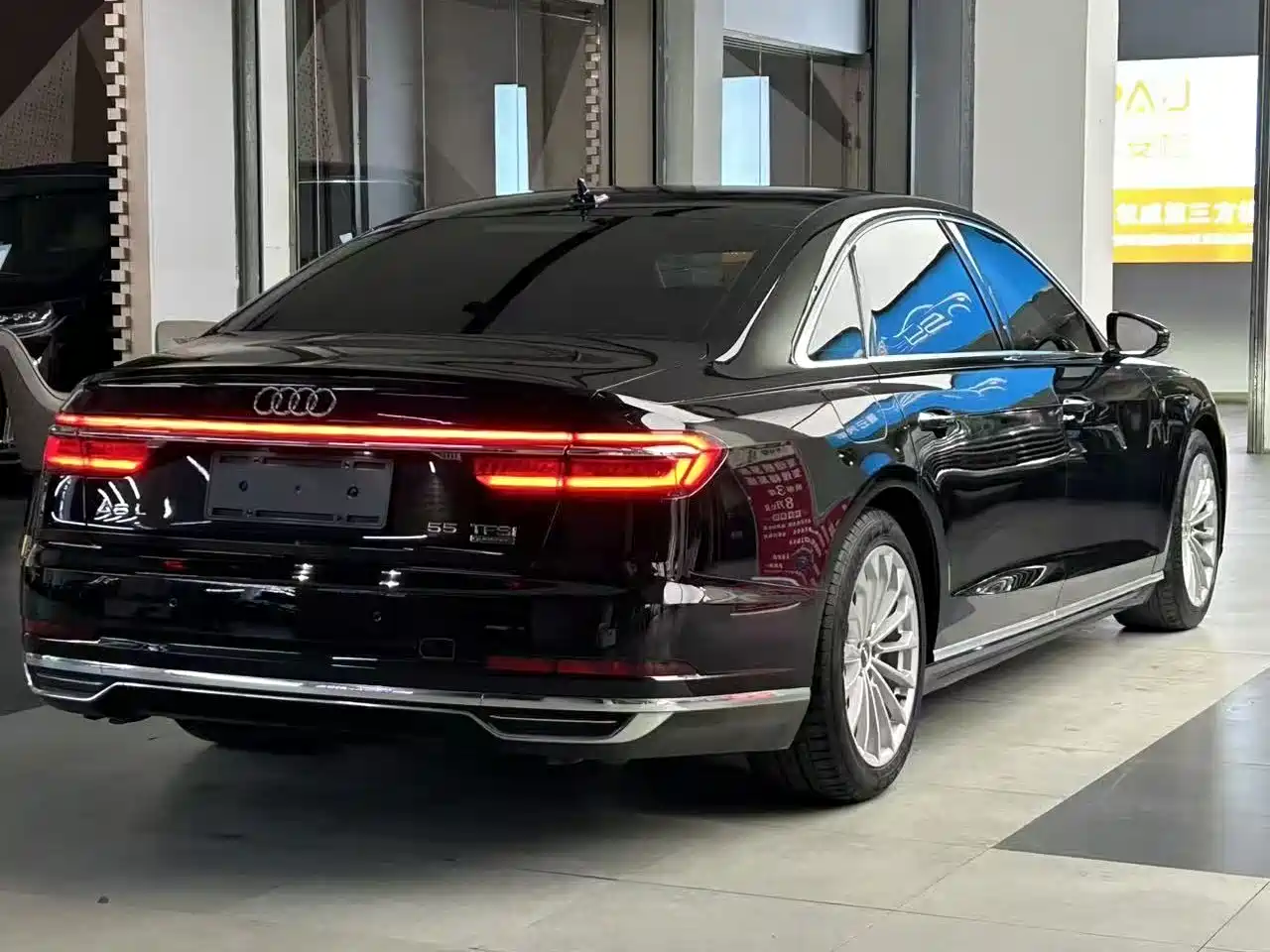 Audi A8 2018 A8L 55 TFSI quattro Launch Elite фото 7