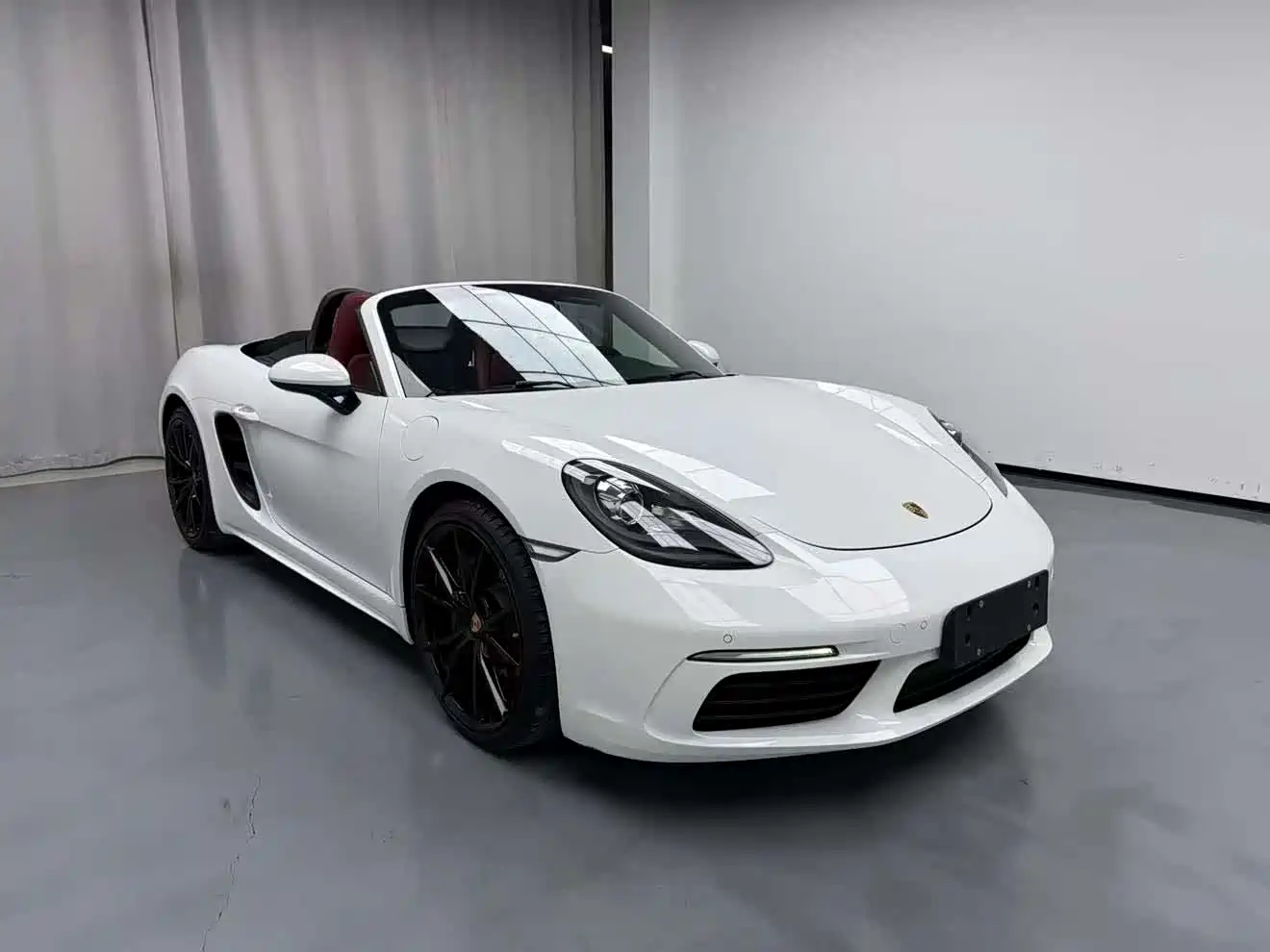 Porsche 718 2016 Boxster 2.0T фото 2
