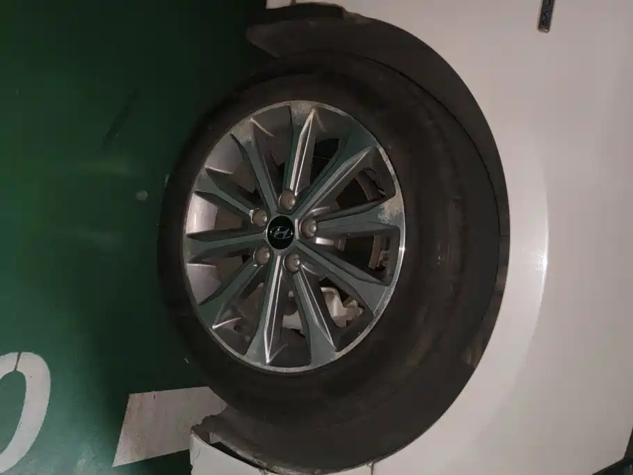 صورة 6 - Hyundai Sonata