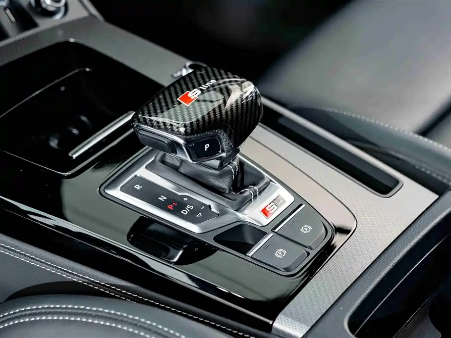 Audi Q5L 2025 45 TFSI Luxury Dynamic фото 12