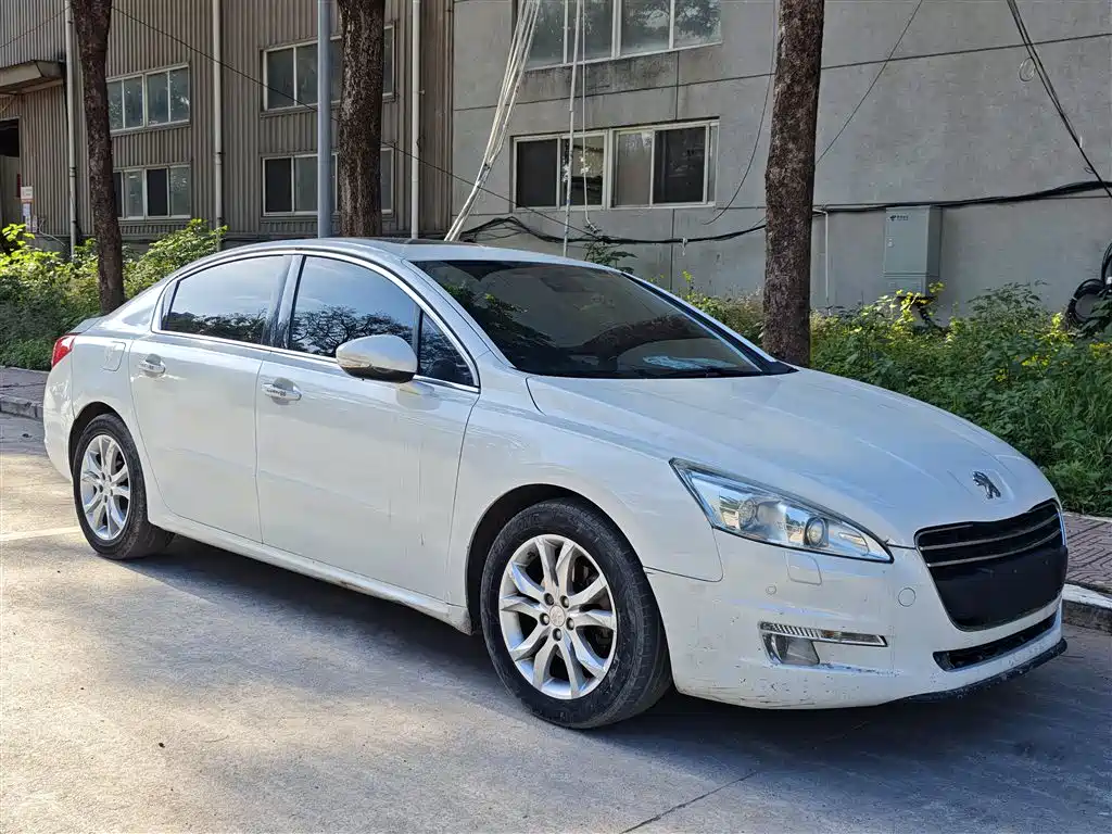Peugeot 508 2012 2.0L Automatic Smart Edition фото 23