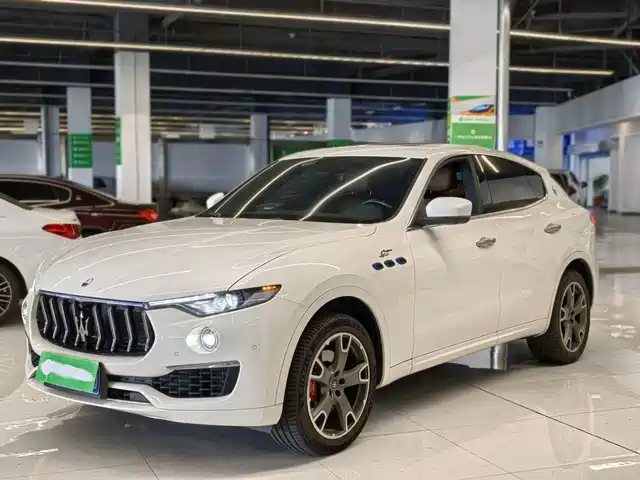 Maserati Levante 2.0T, GT Острая грань