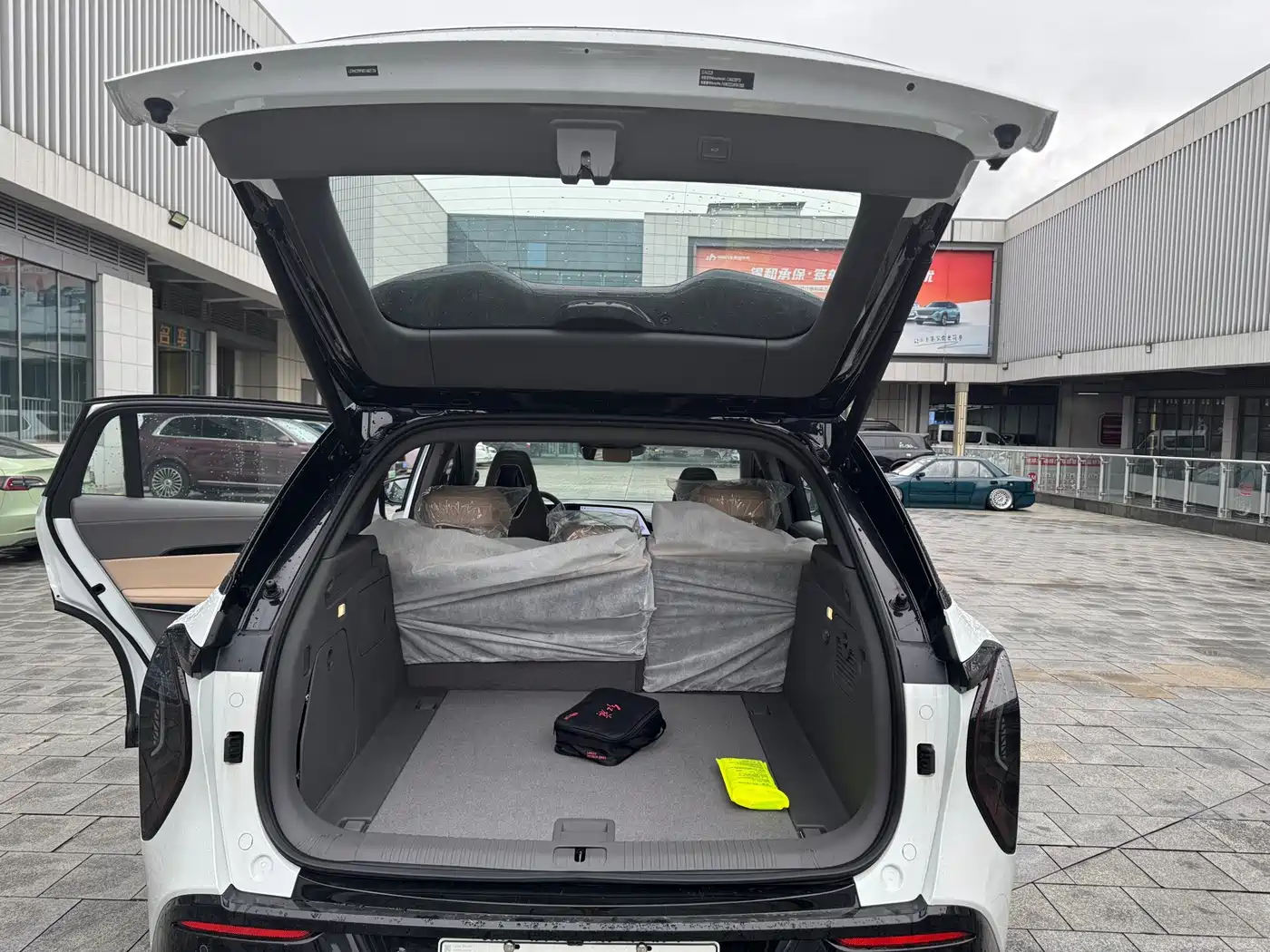 Hongqi Tian Gong 08 2026 2025 605 Pioneer Edition