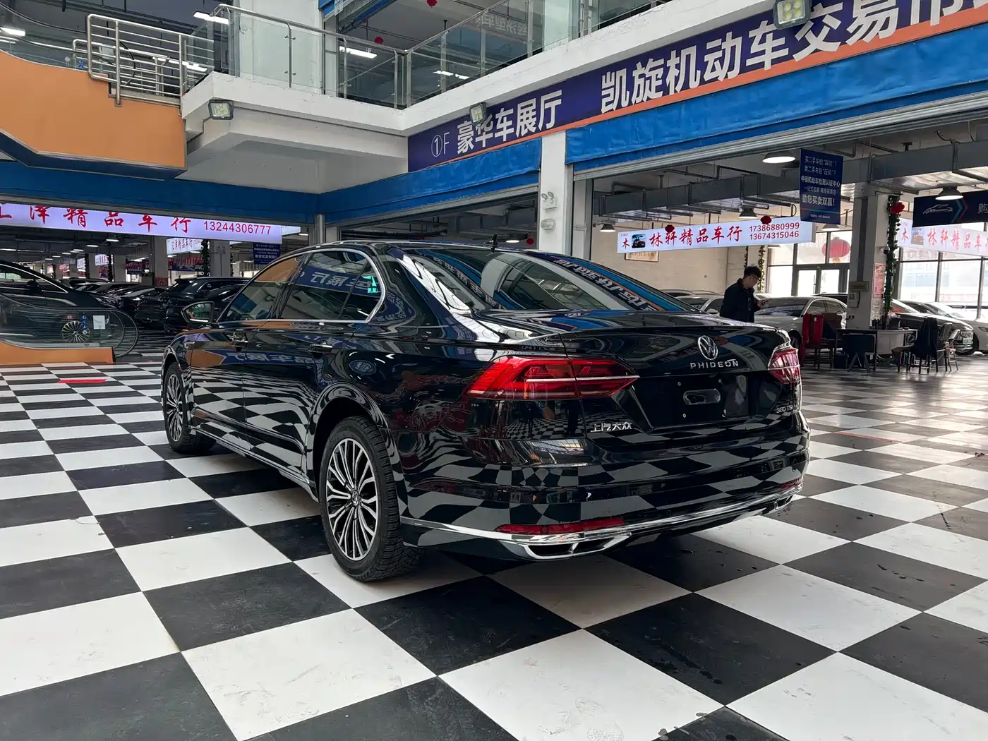 Volkswagen Phideon 2021 380TSI Luxury Edition фото 15