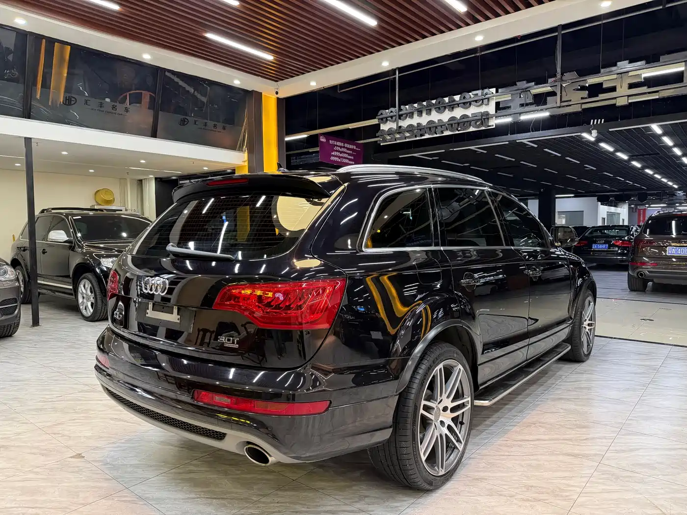 Audi Q7 2011 3.0 TFSI Exclusive (200kW) фото 4
