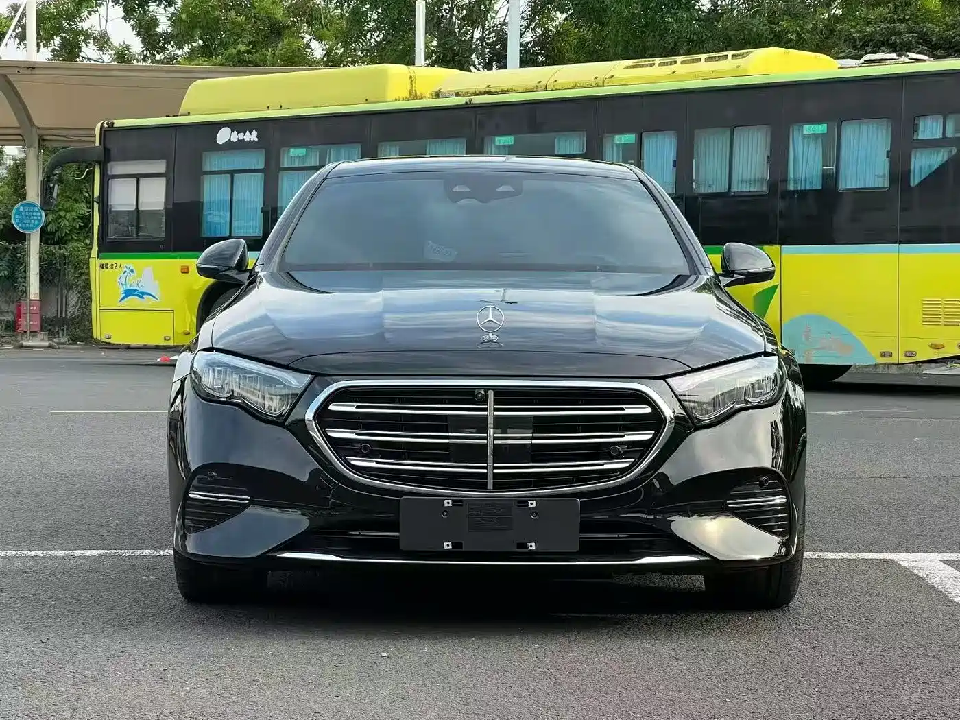Mercedes-Benz E-Class New Energy 2024 E 350 e L Plug-in Hybrid Sports Sedan фото 2
