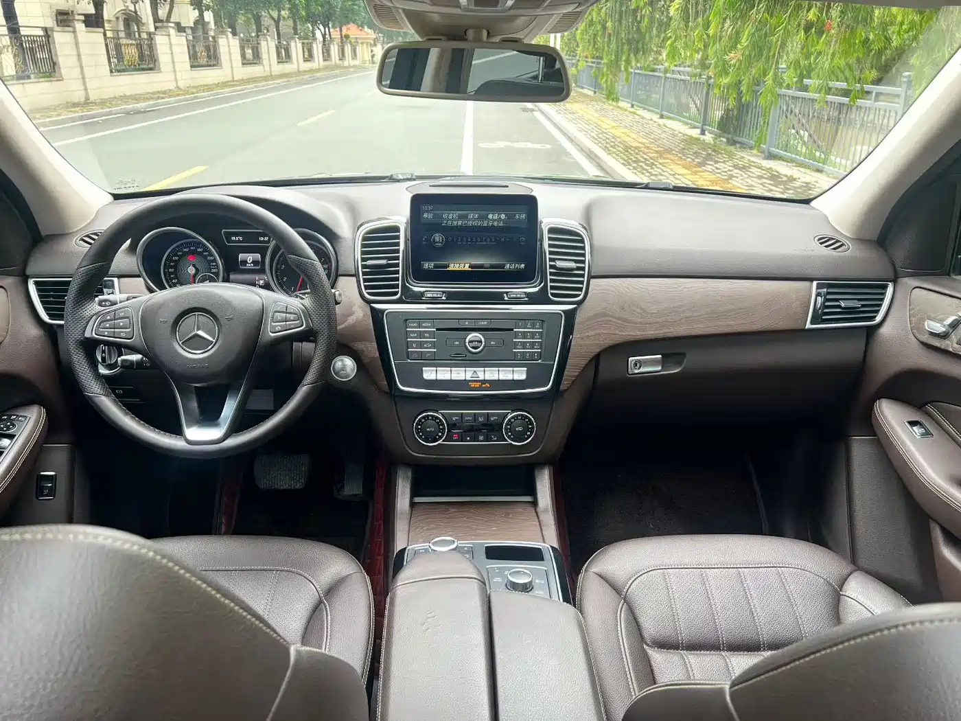 Mercedes-Benz GLE 2016 GLE 320 4MATIC Luxury фото 5