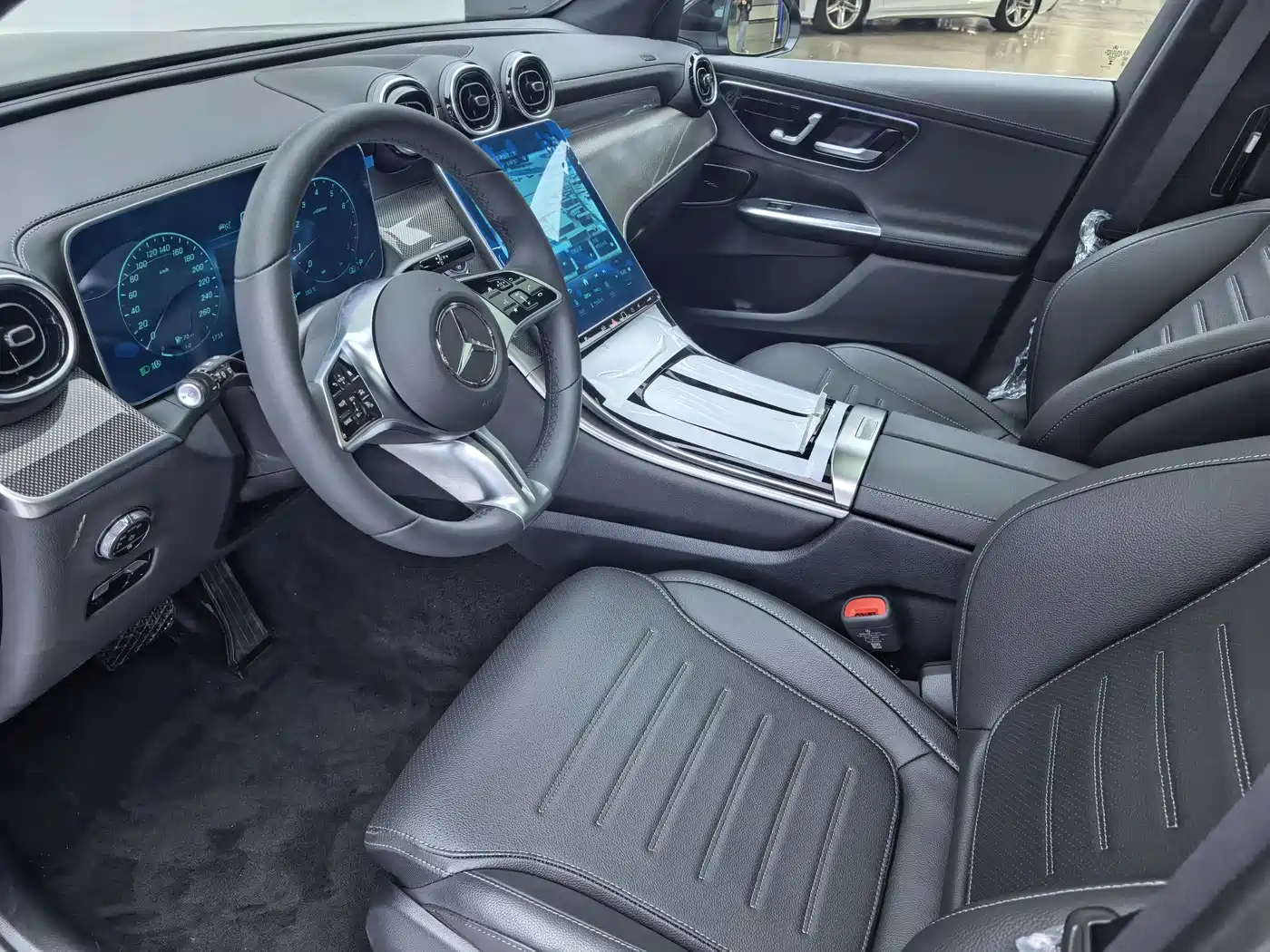 MERCEDES-BENZ GLC