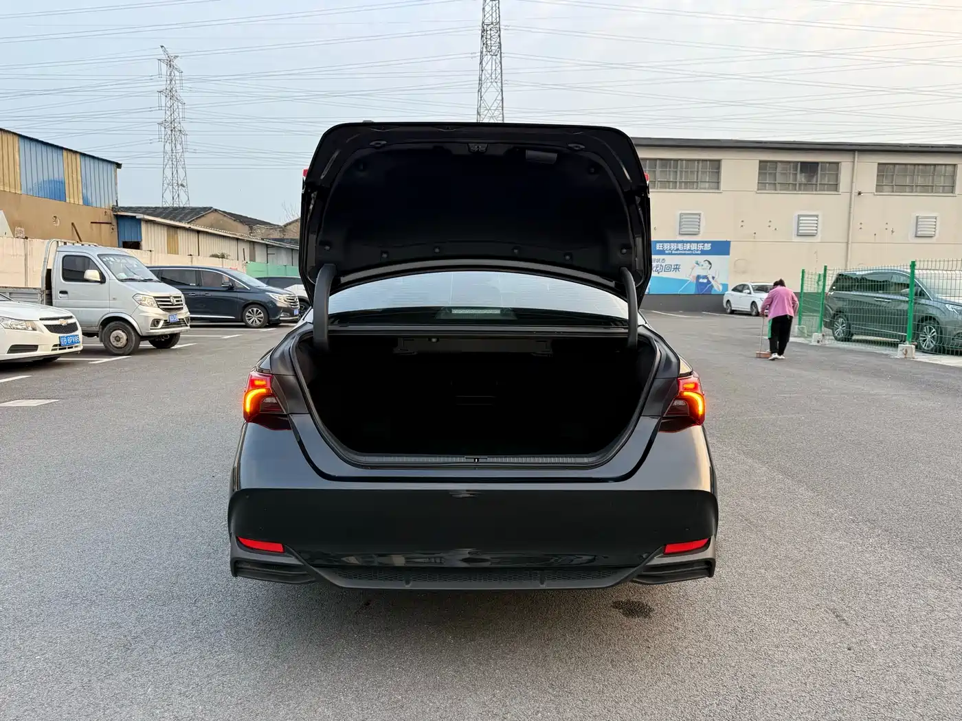 Toyota Avalon 2019 Hybrid 2.5L Limited Flagship Edition China VI фото 21