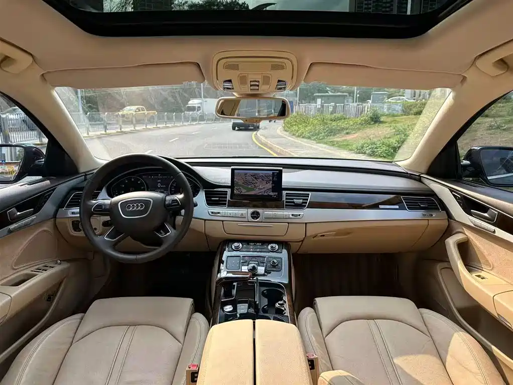 Audi A8 2014 A8L 45 TFSI quattro Comfort фото 8