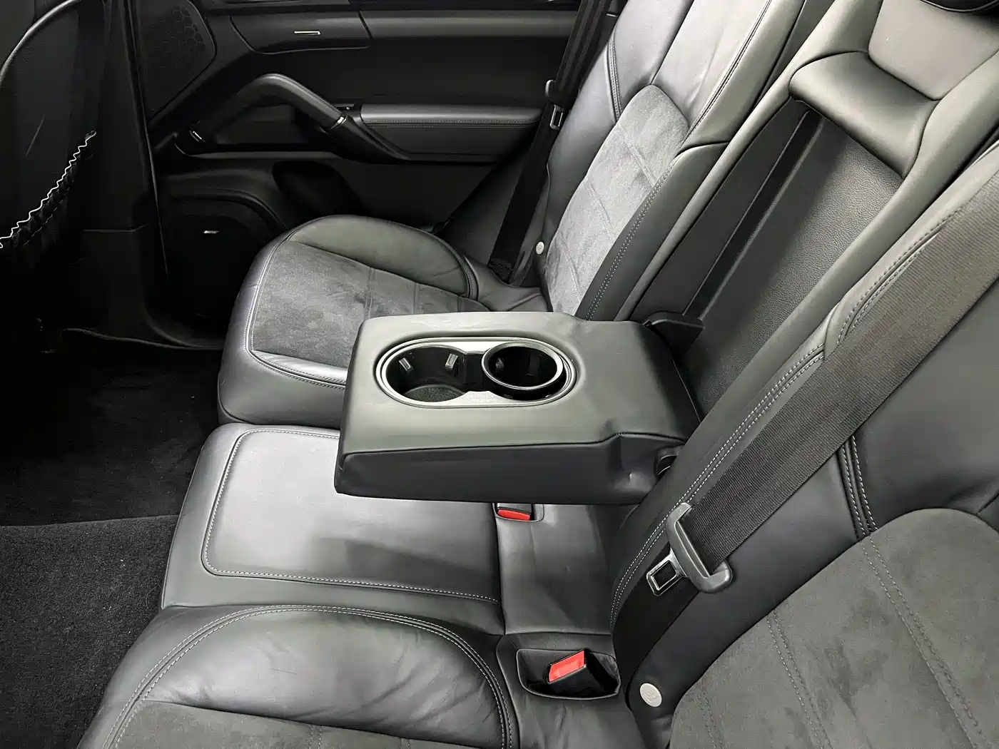 Porsche Cayenne 2016 Cayenne Platinum Edition 3.0T фото 19