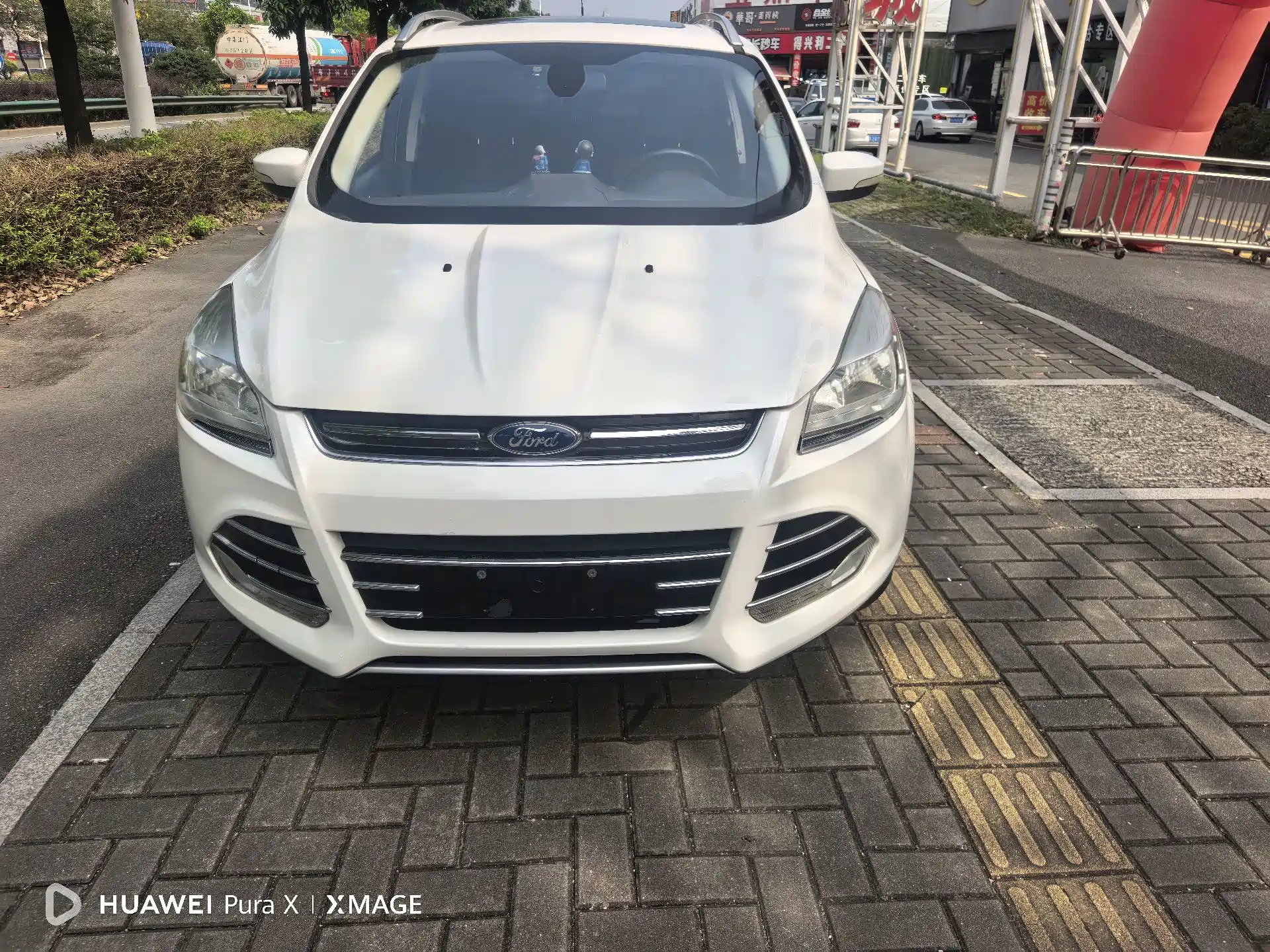 Фото 2 - Ford Kuga