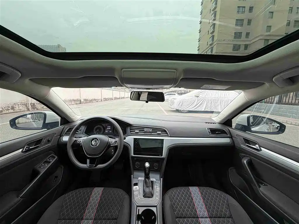 Volkswagen Lamando 2021 230TSI DSG Fashion Edition фото 10