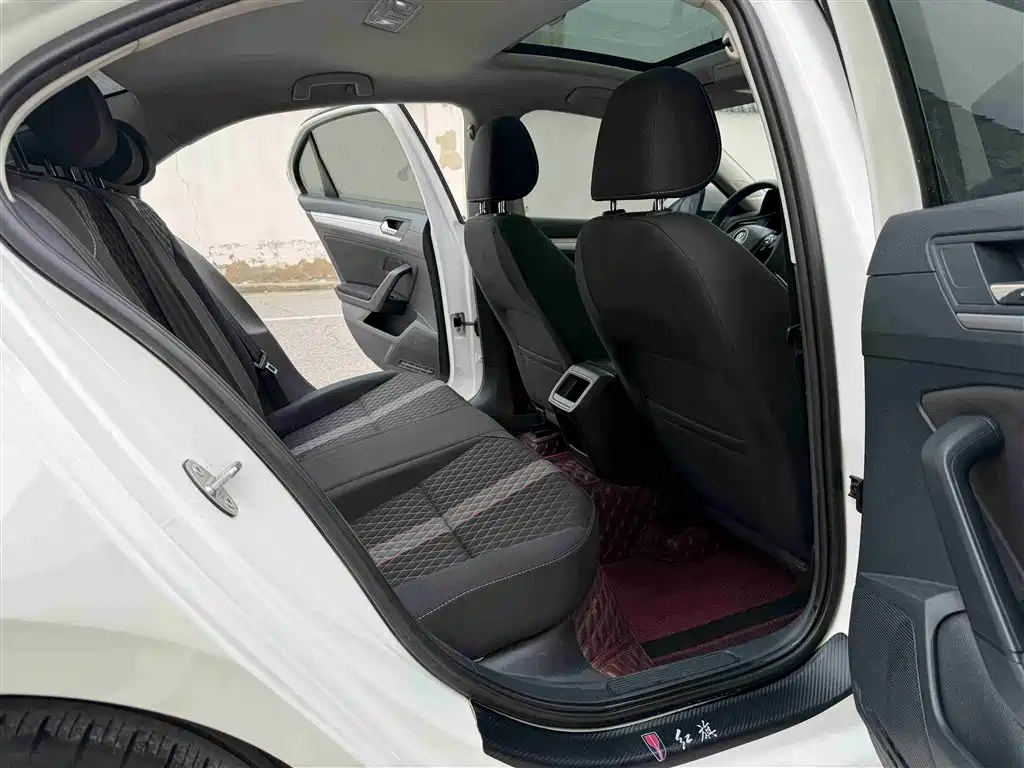 Volkswagen Lamando 2021 230TSI DSG Fashion Edition фото 7