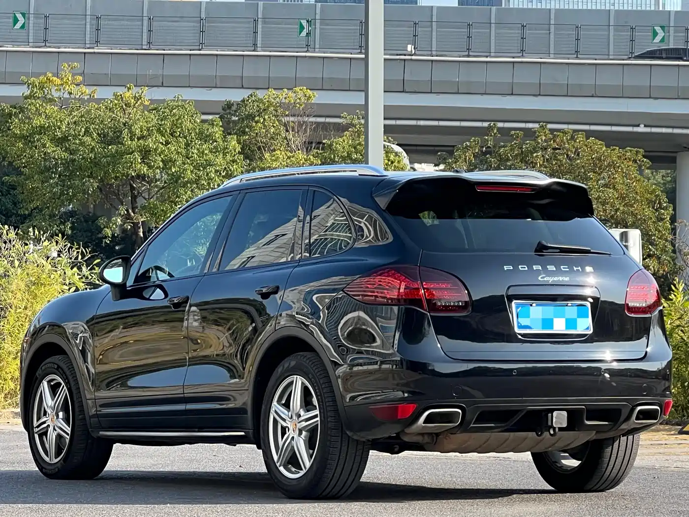 Porsche Cayenne фото 6