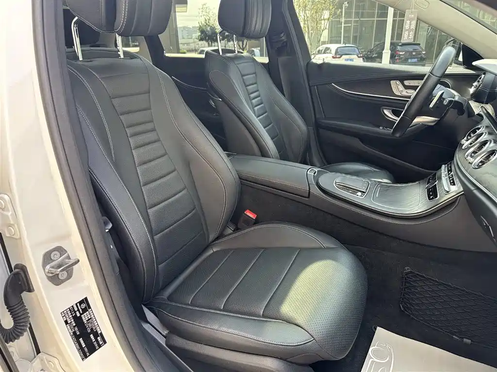 Mercedes-Benz E-Class 2019 E 300 L Sport Fashion фото 17