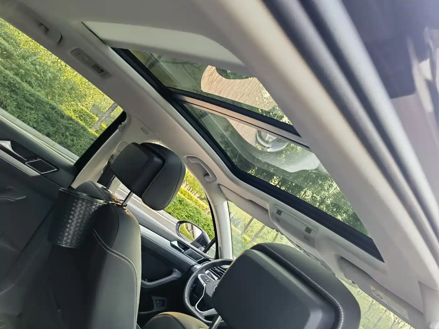 Volkswagen Magotan GTE Plug-in Hybrid 2022 GTE Luxury фото 10
