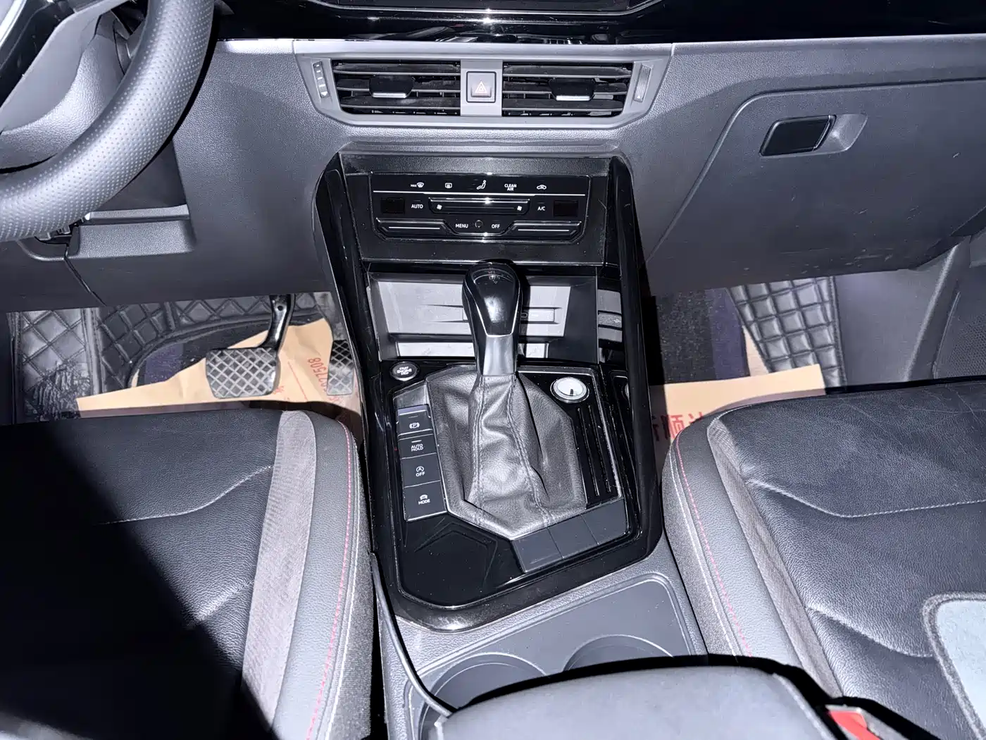 Volkswagen Tayron 2022 330TSI 2WD Luxury Smart Connect Plus фото 15
