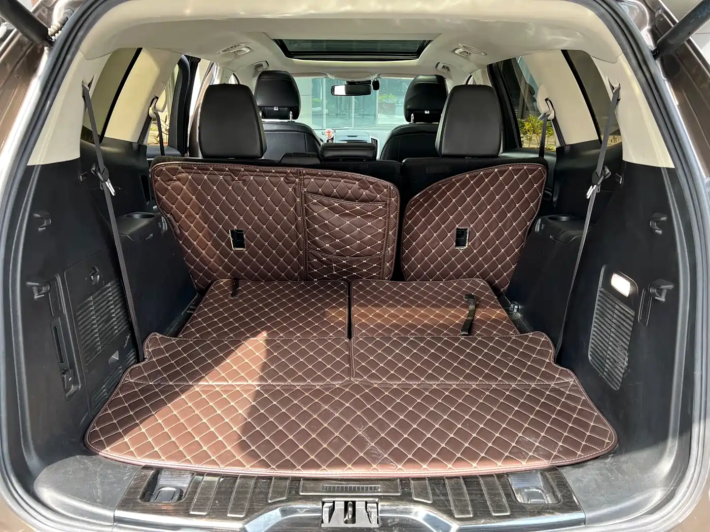 Фото 19 - Ford Edge