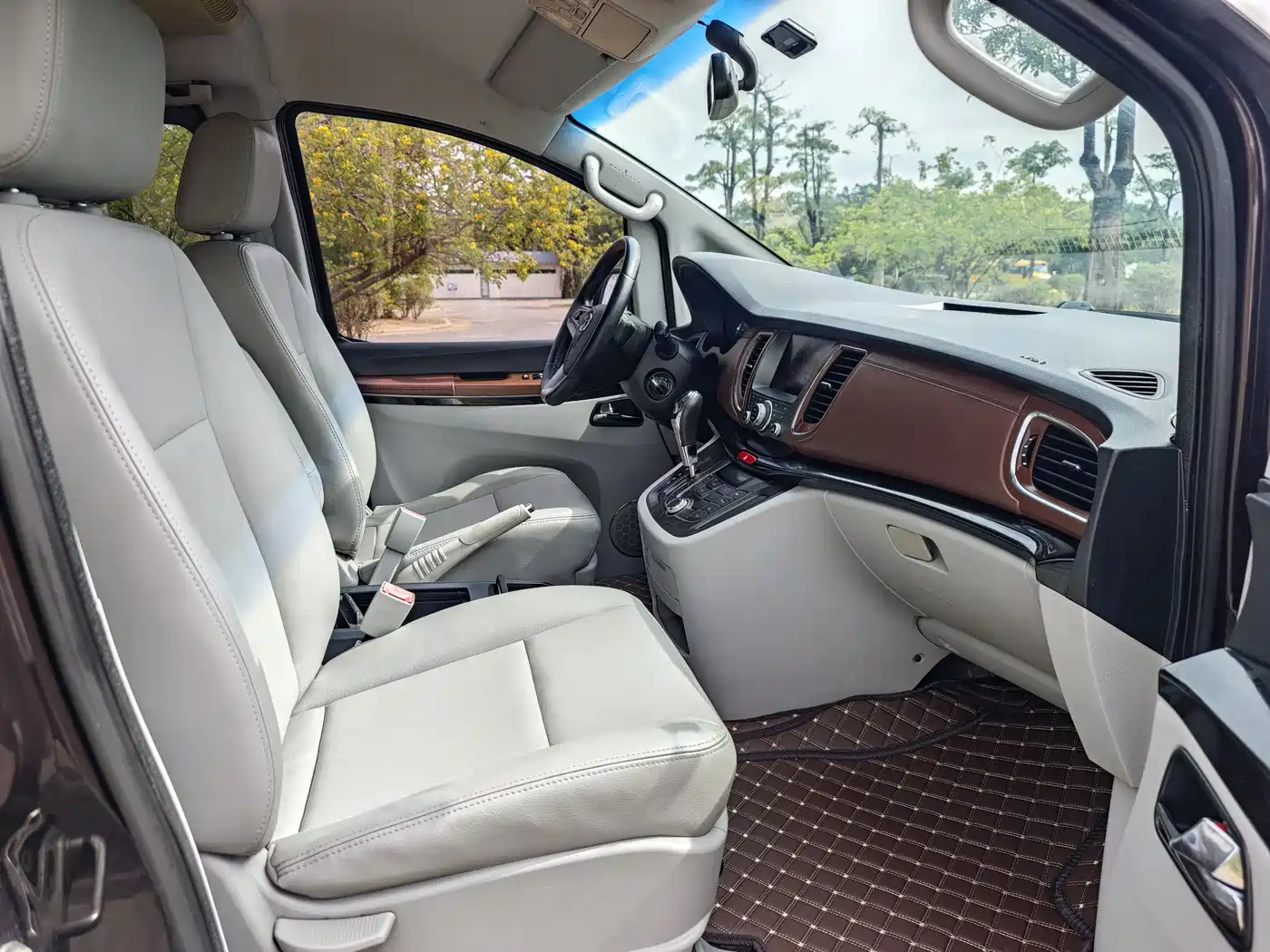 JAC Motors Refine M5 2017 2016 2.0T Gasoline Automatic Business Edition