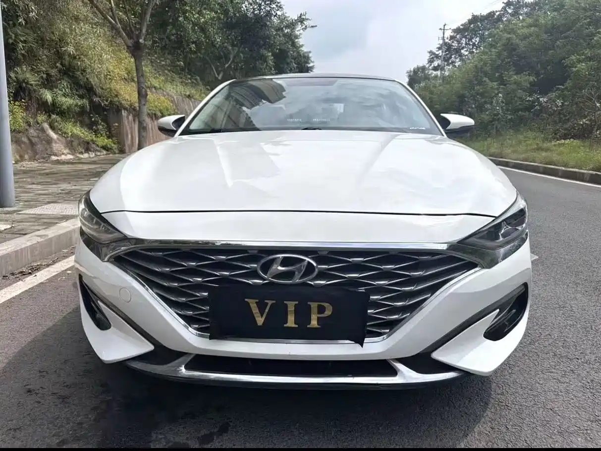 Hyundai Fista 2019 280TGDi Smart Speed Edition China VI фото 2