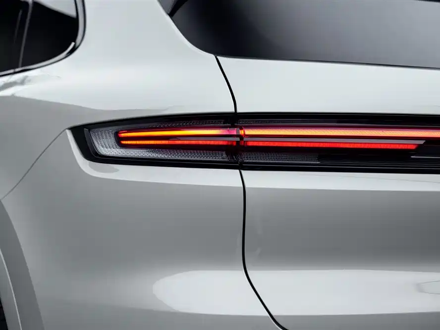 Фото 8 - Porsche Cayenne