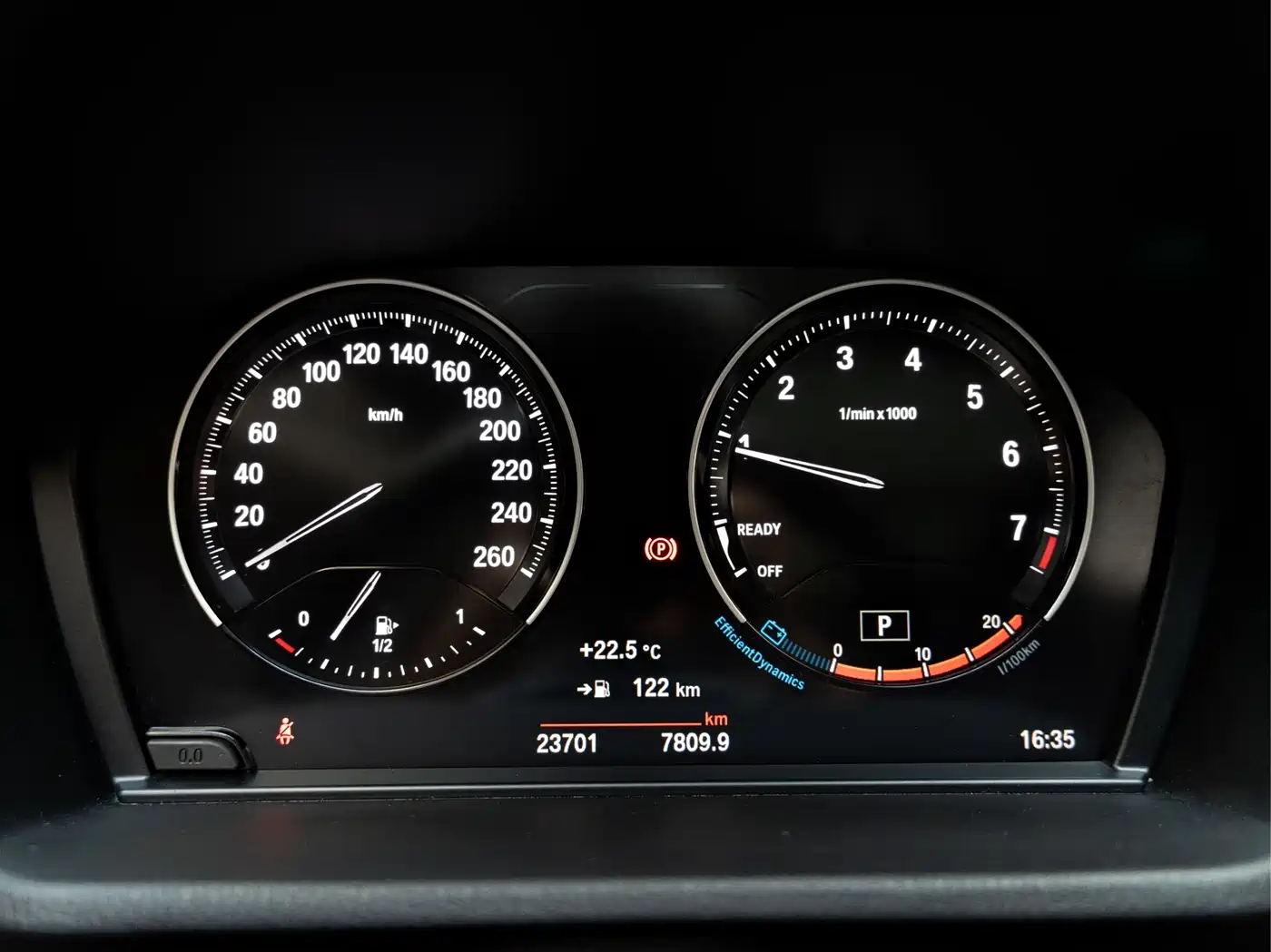 BMW X1 2022 sDrive20Li Premium фото 3
