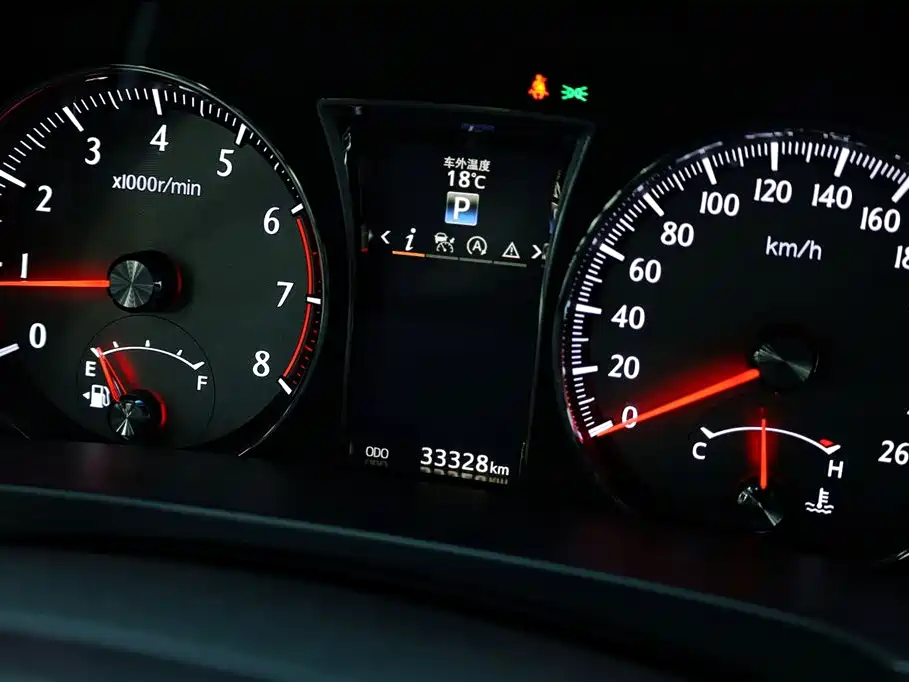 Toyota Crown 2017 2.0T Sport Edition фото 24