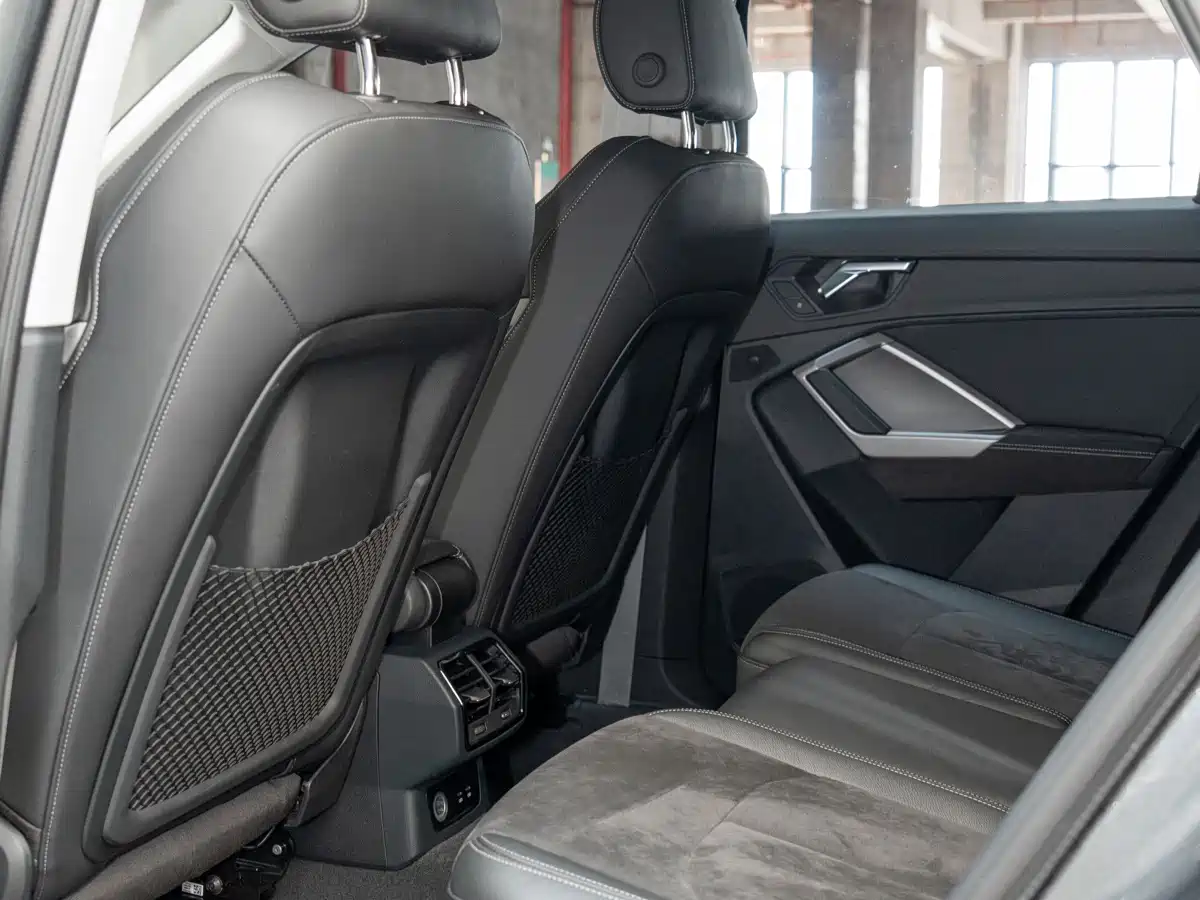 Audi Q3 2022 35 TFSI Fashion Dynamic фото 14