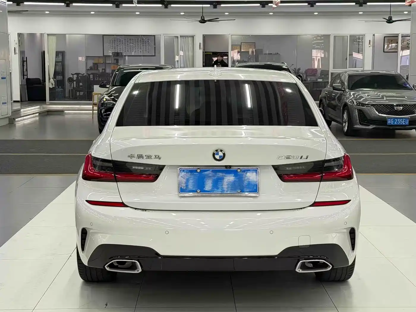 BMW 3 Series 2021 320Li M Sport Package фото 9