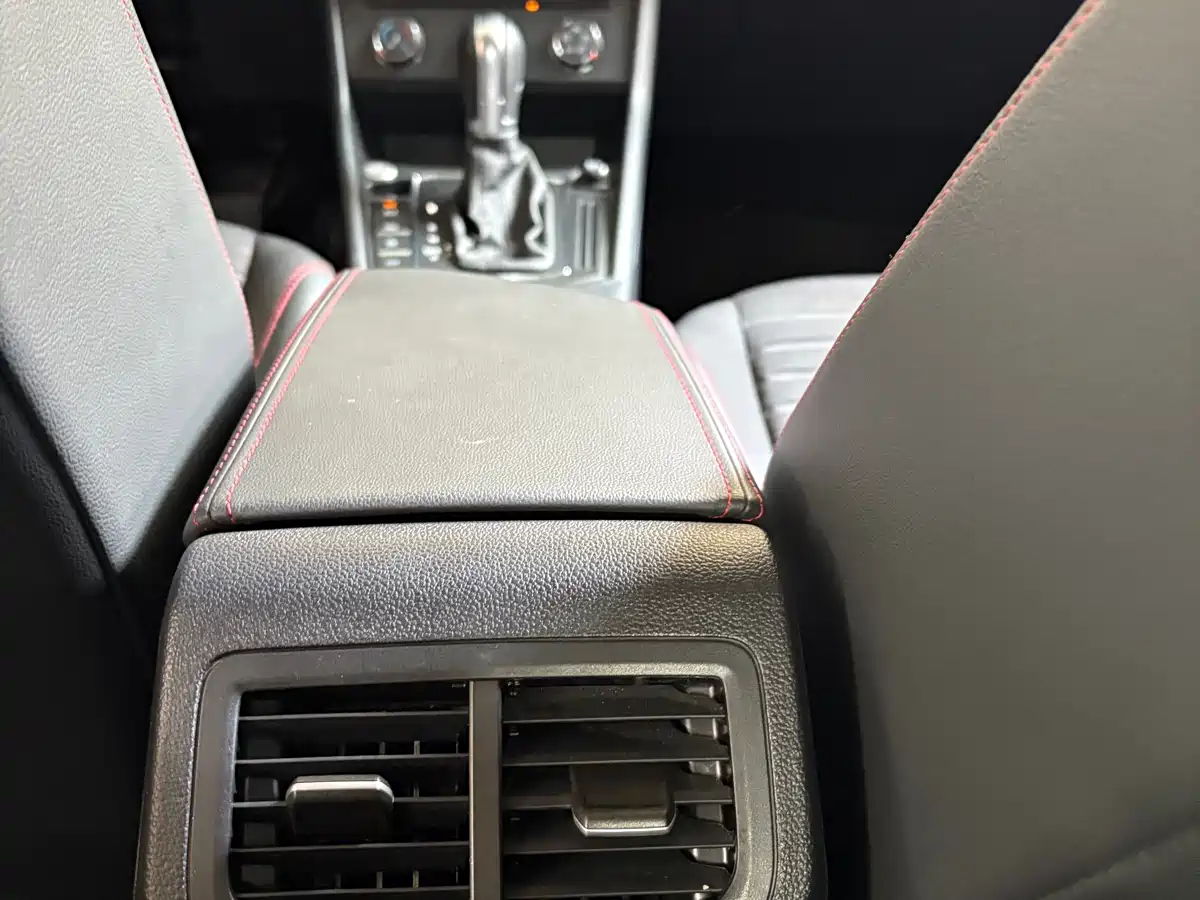 Volkswagen Lavida 2023 280TSI DSG Starlight Comfort Edition фото 9