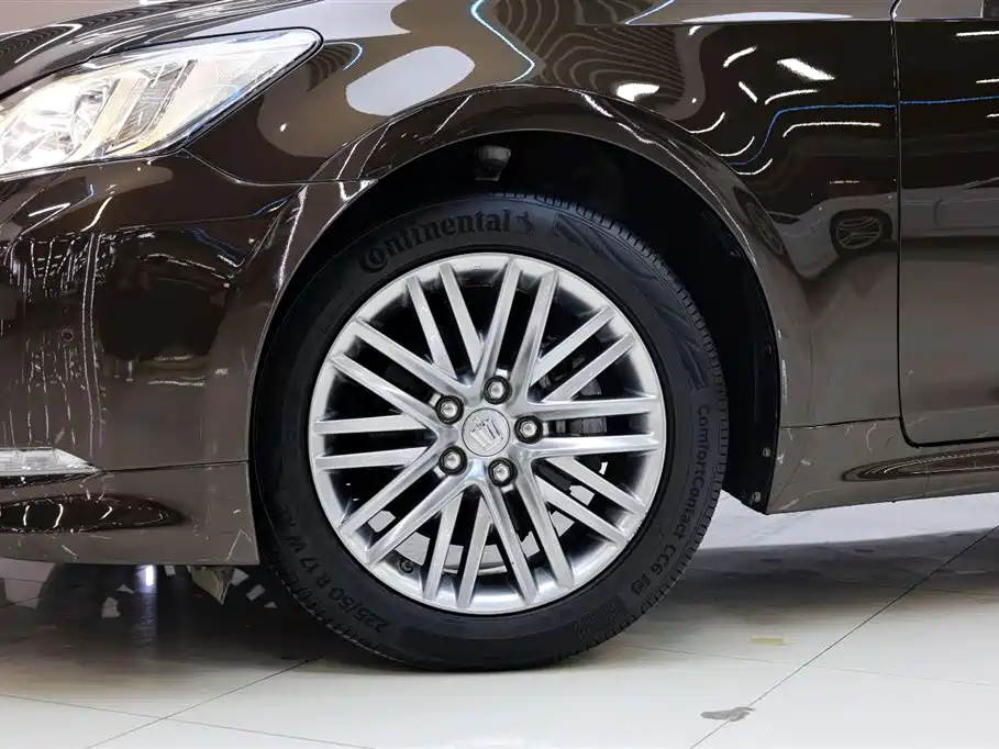 Toyota Crown 2017 2.0T Sport Edition фото 12