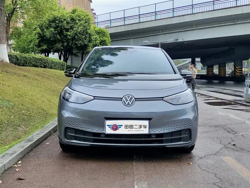 Volkswagen ID.3 2024 Outstanding Edition фото 2