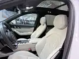صورة 7 - Lynk & Co 09