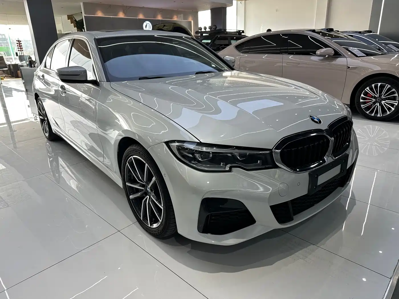 BMW 3 Series 2021 320Li M Sport Package фото 4