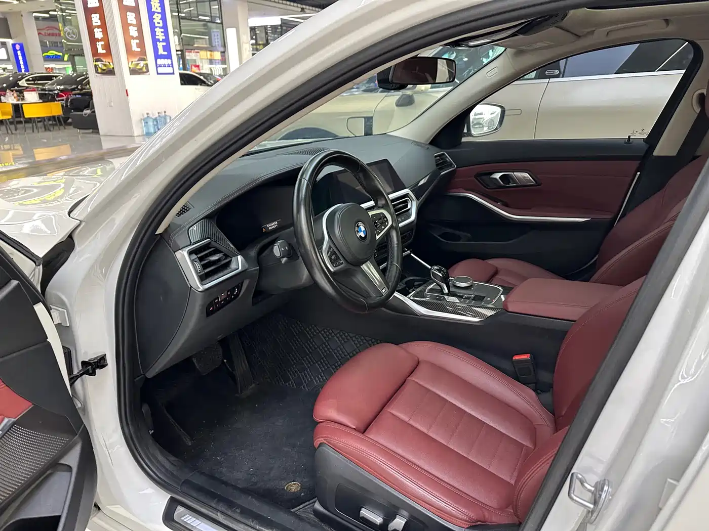 BMW 3 Series 2021 320Li M Sport Package фото 8
