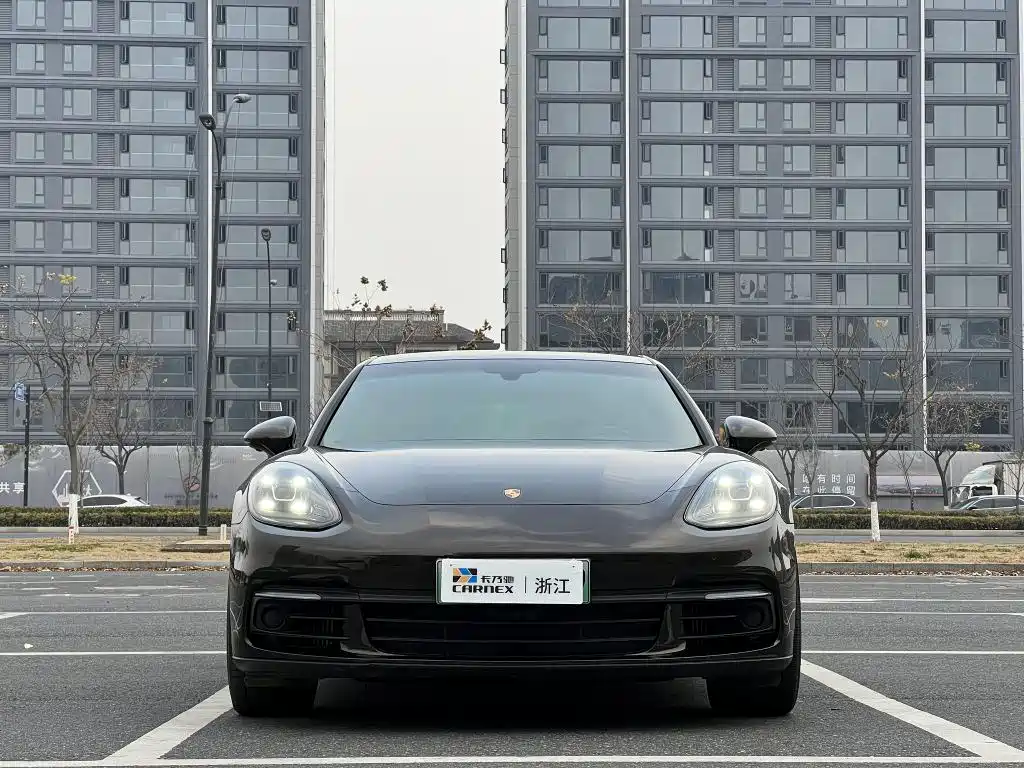 PORSCHE PANAMERA NEW ENERGY