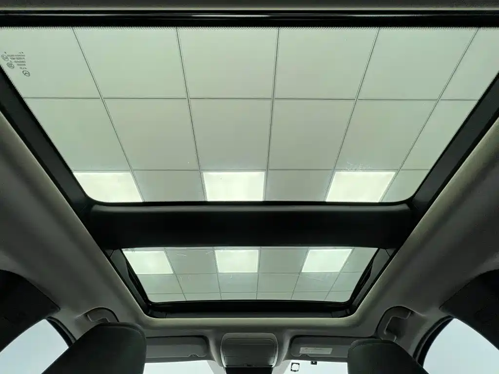 Фото 18 - Mazda CX-50