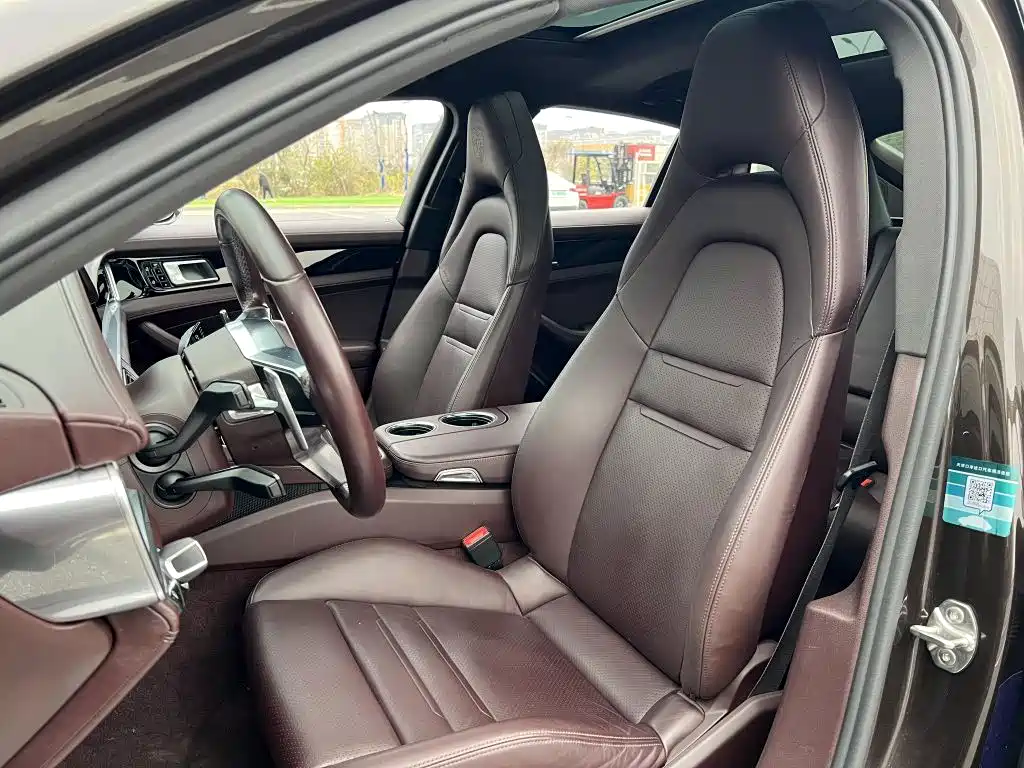 PORSCHE PANAMERA NEW ENERGY