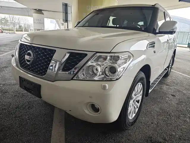 NISSAN TOURE